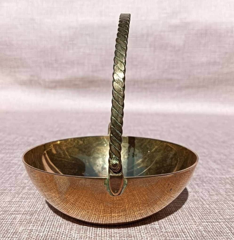 Cute Brass Bowl with Swing Handle