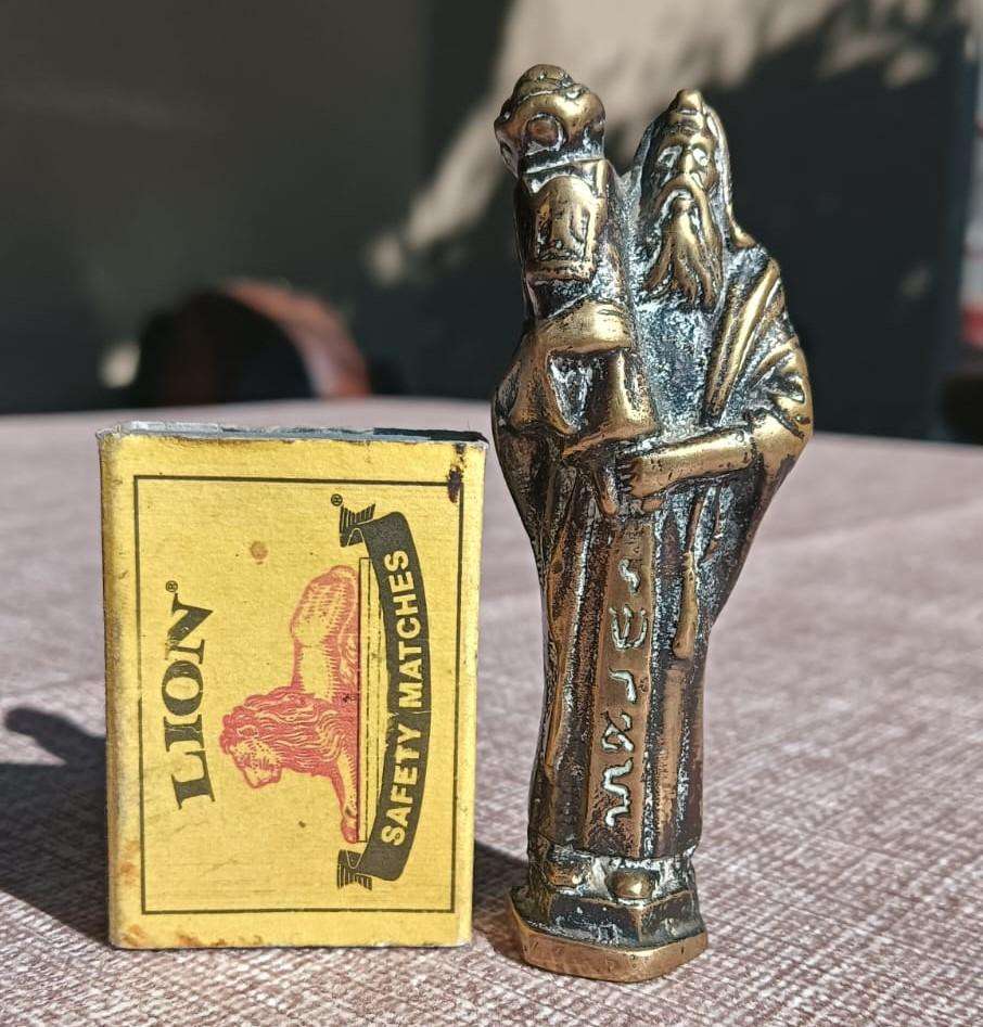 Bronze Fu Chinese Diety Figurine for Good Fortune - Vintage with aged patina - 9cm High Weighs 180g