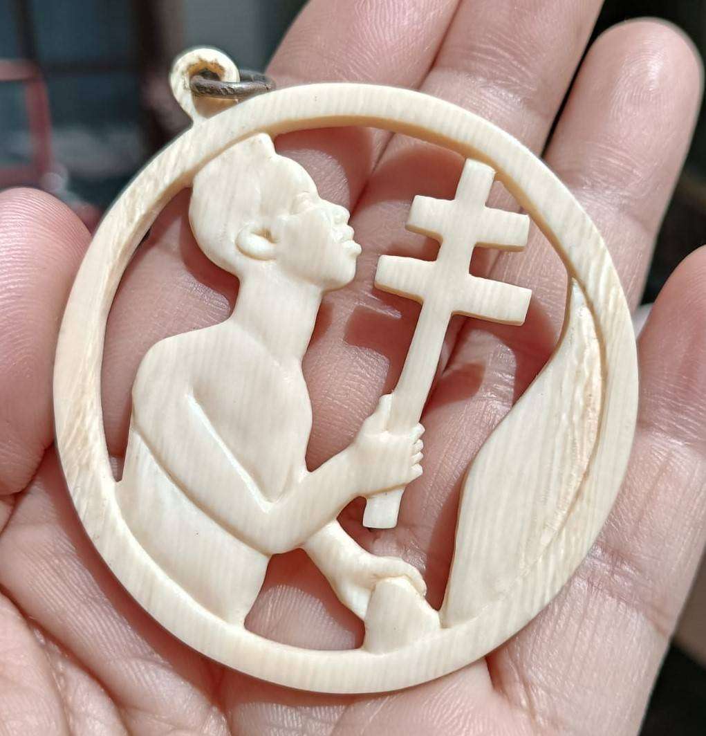 Round Carved Bone Pendant with Two-Barred French Freedom Cross of Lorraine