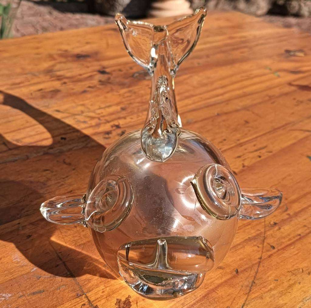 Comical Art Glass Gold Fish Figurinewith Large Eyes and Lips - Large 15cm Deep - In Good Condition