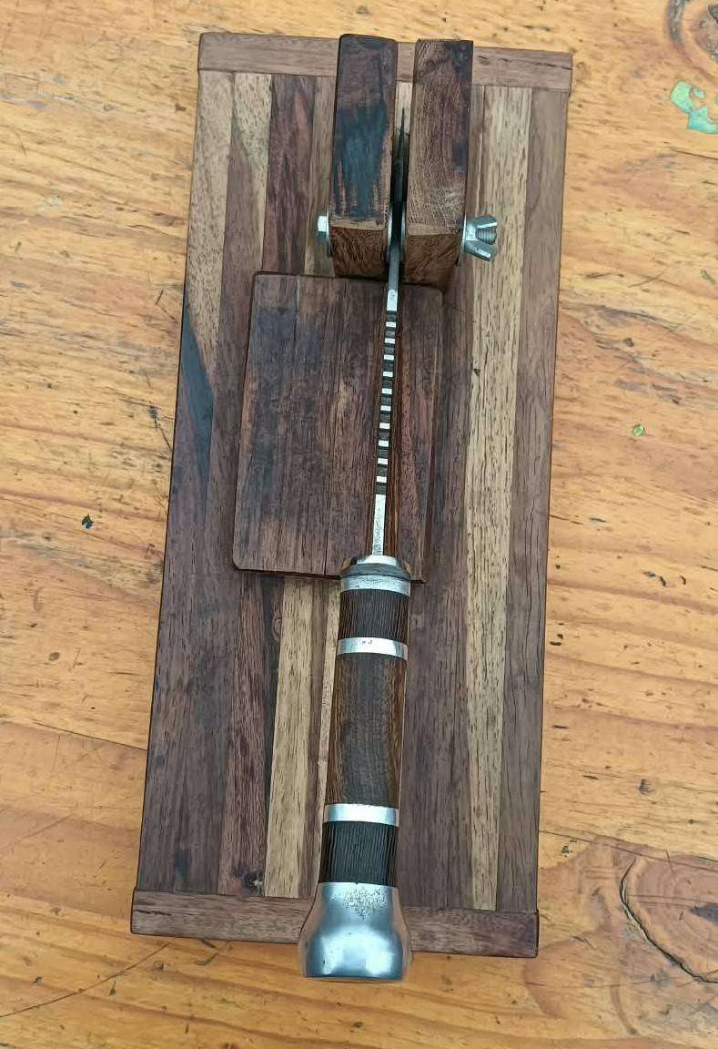Unusual Columbia JinLang Fixed Blade Dagger Made Biltong Cutter - Blade Edge Sharp - Good Condition