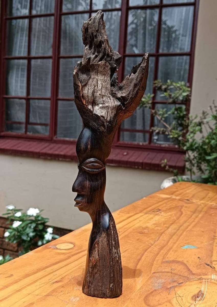 Hand Carved Ebony Wood Sculpture Makonde Tribe Tanzania 23cm High