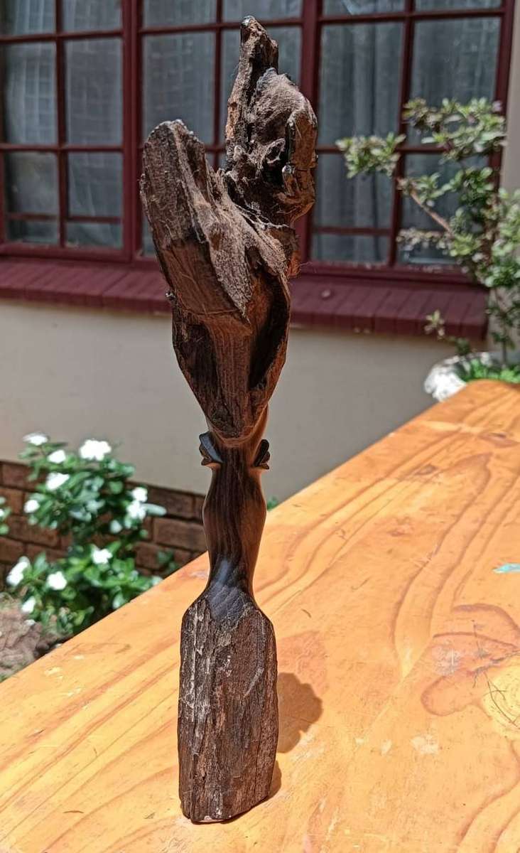 Hand Carved Ebony Wood Sculpture Makonde Tribe Tanzania 23cm High