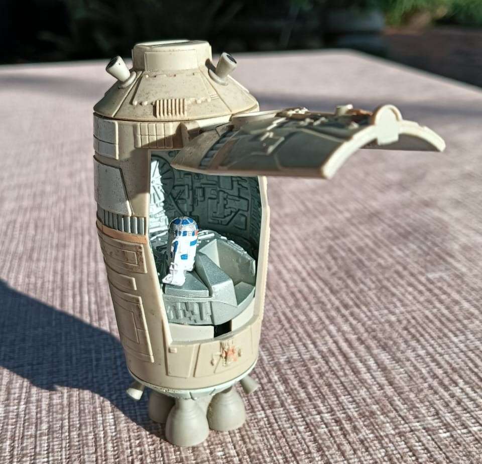 Star Wars 1996 Galoob Action Fleet Droid Escape Pod with R2-D2   8th of 8 Star Wars Vehicles on Auc