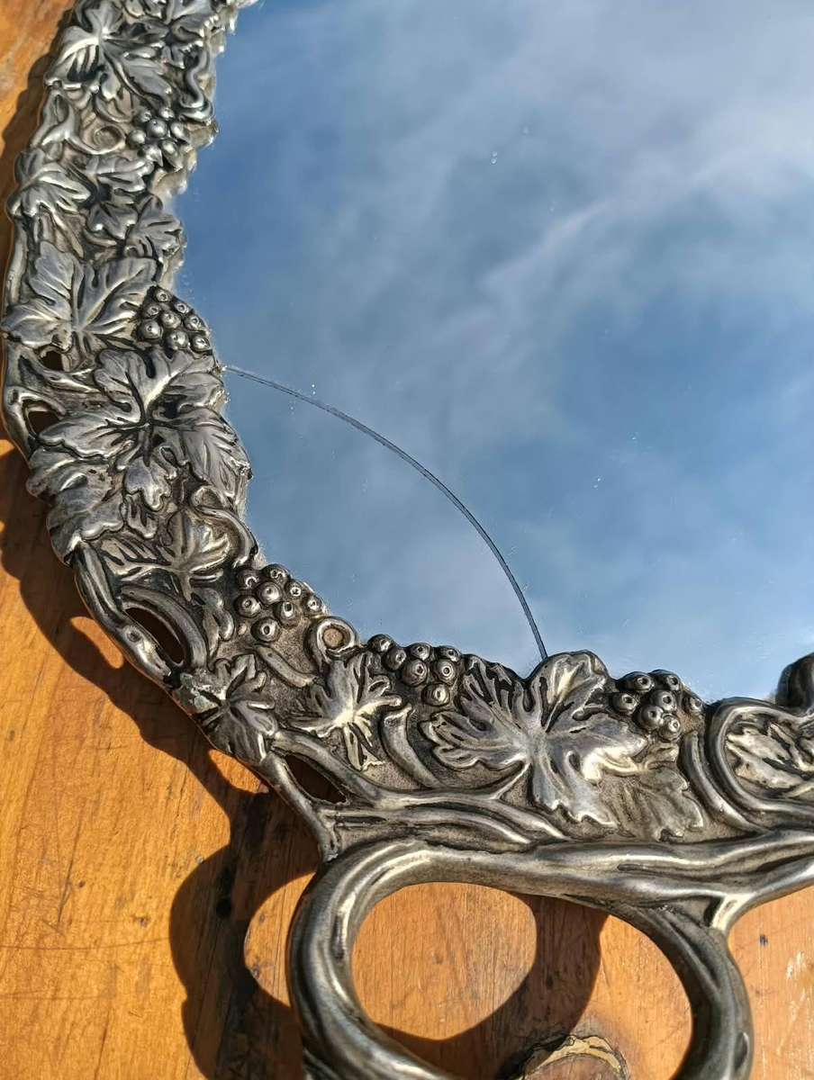 Godinger USA Silverplated Vanity Mirror Tray with Amazing Grape Cluster and Leaf Repousse Frame