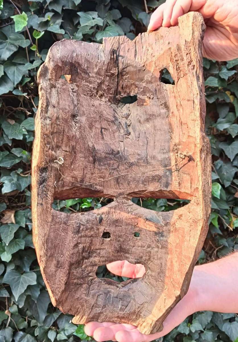 Awesome African Hardwood Face Mask Large 44cm High Weight 2.5kg