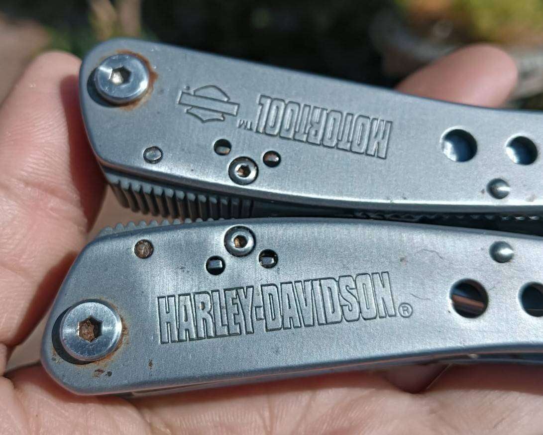 Harley-Davidson 22-in-1 Speciality Motor Tool  Heavy Duty Folding Multi-Tool
