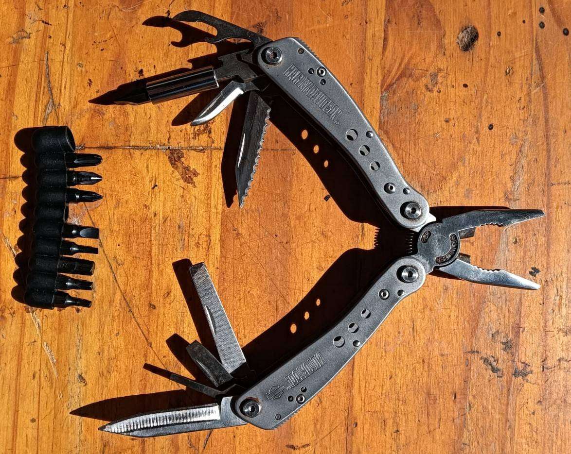 Harley-Davidson 22-in-1 Speciality Motor Tool  Heavy Duty Folding Multi-Tool