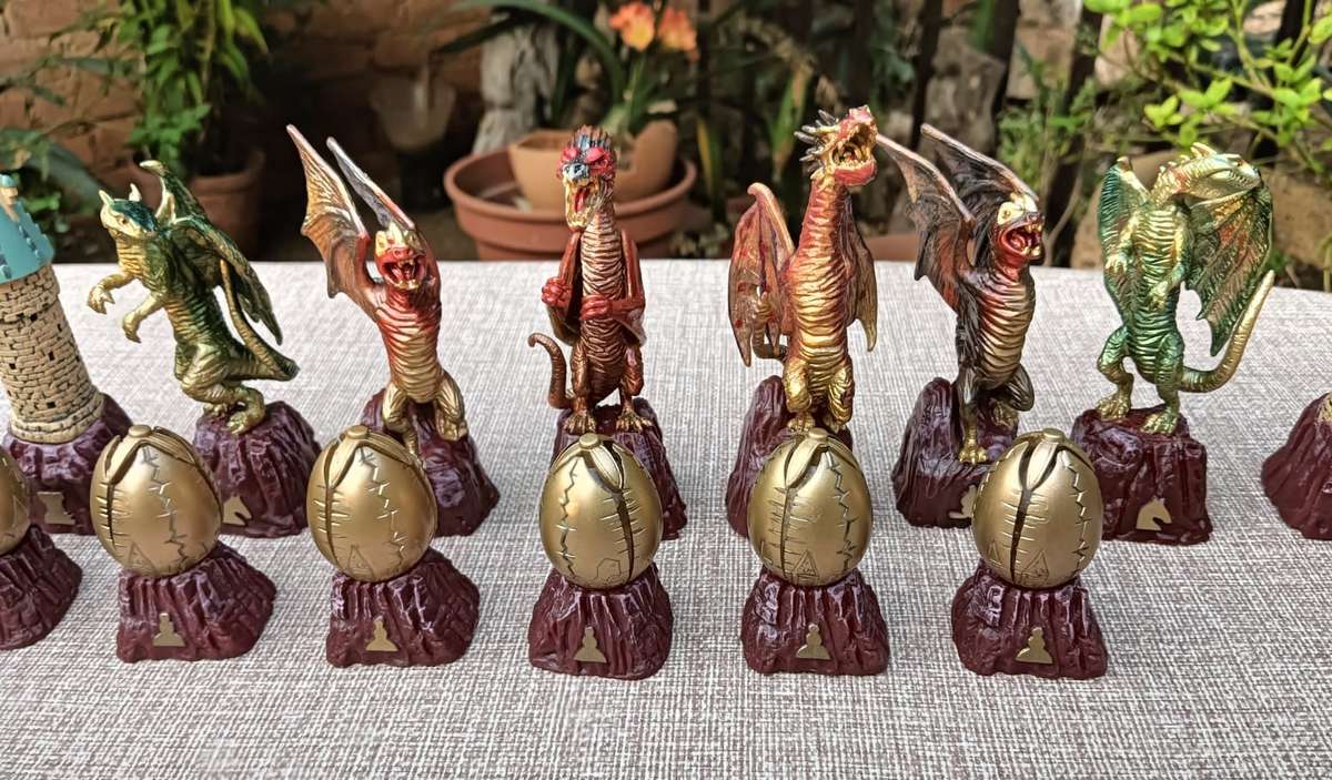 Harry Potter The Final Challenge Wizards 2007 Deagostini Chess Set (Complete 32 pieces) Plus Extras!