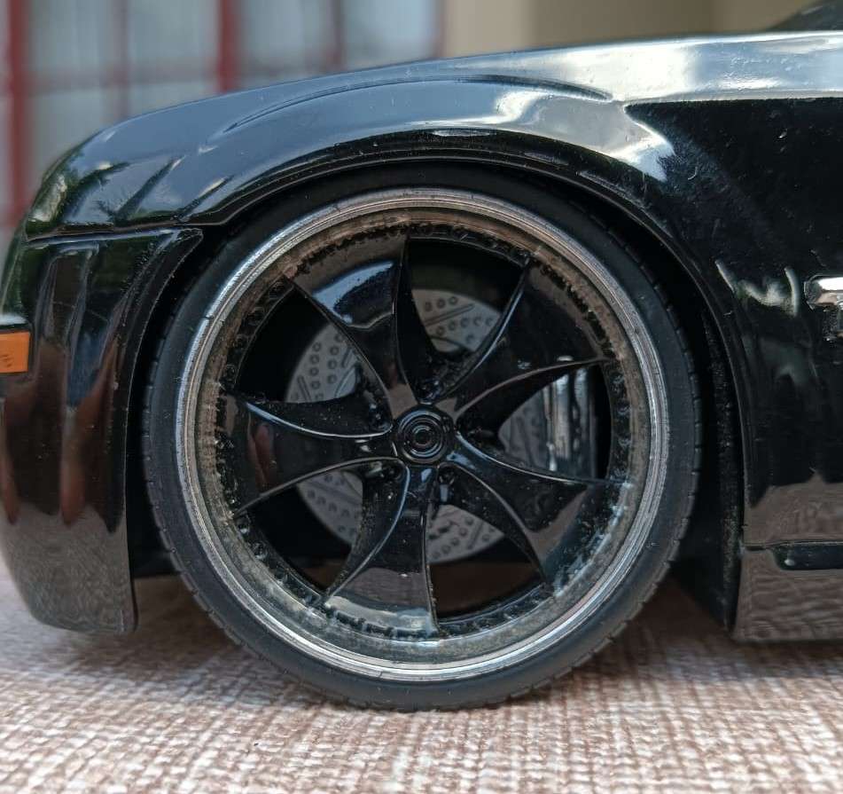 Large 27cm Long Black Chrysler 300C Dub City Big Ballers 1:18 Scale Die Cast Model Car Rare 2005 Mod