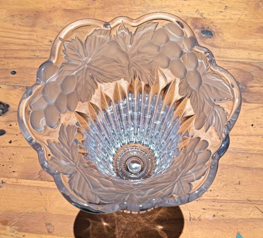 Beautiful SOGA Chrystal Fluted Glass Vase with Embossed and Frosted Grape Leaf Design