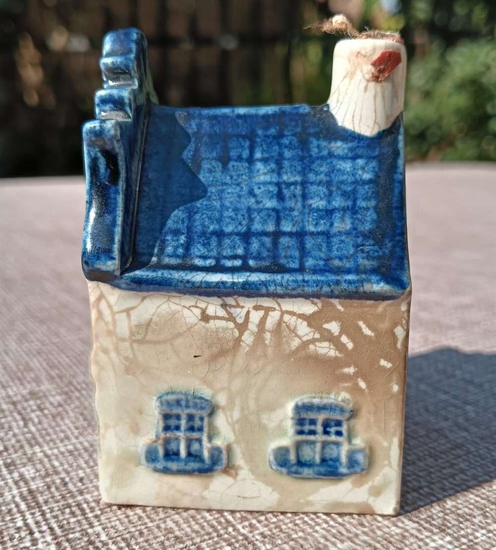 NEVER SEEN ON BOB! Royal Delft Blue 1952 KLM House No 1 - NOTE No 3 and No 6 Also on Auction