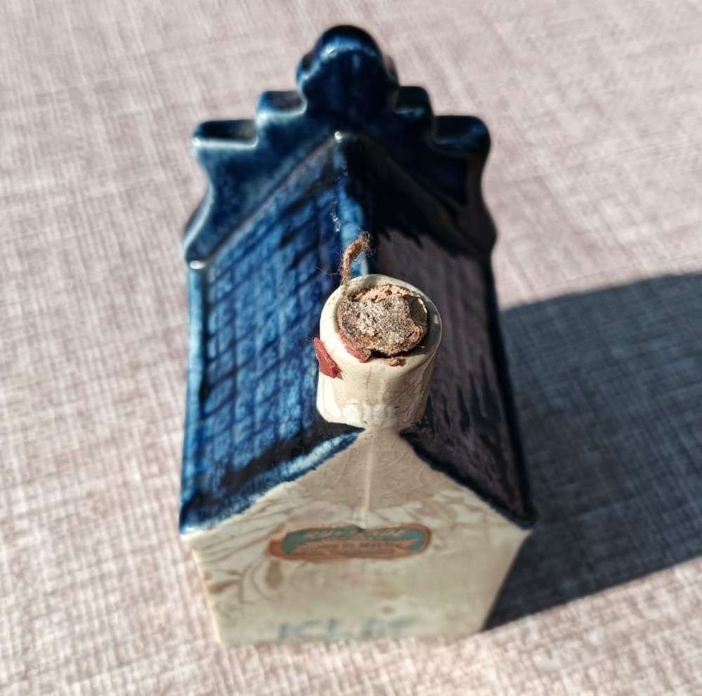 NEVER SEEN ON BOB! Royal Delft Blue 1952 KLM House No 1 - NOTE No 3 and No 6 Also on Auction