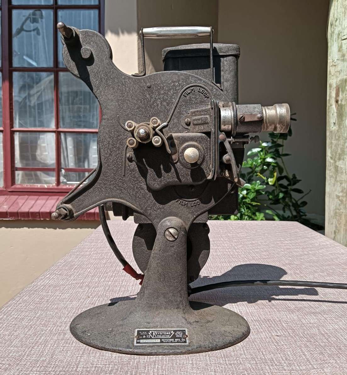 VINTAGE 1930S KEYSTONE USA A72 16MM FILM PROJECTOR (SERIAL NO 378846)