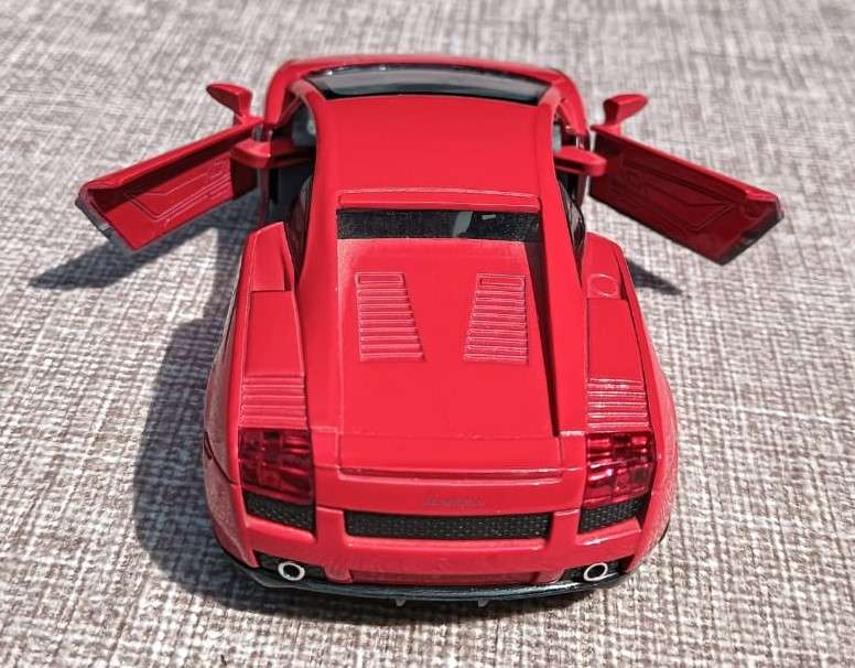 Kinsmart Lamborghini Gallardo 1:32 Scale Die Cast Model Car Red
