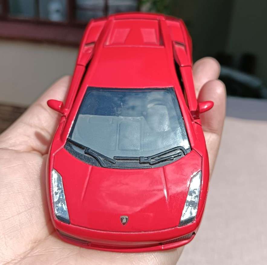 Kinsmart Lamborghini Gallardo 1:32 Scale Die Cast Model Car Red