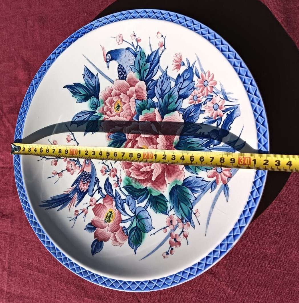 Imperial Imari Hand Decorated Porcelain Plate - Limited Collectors Series - Large 32cm Diameter