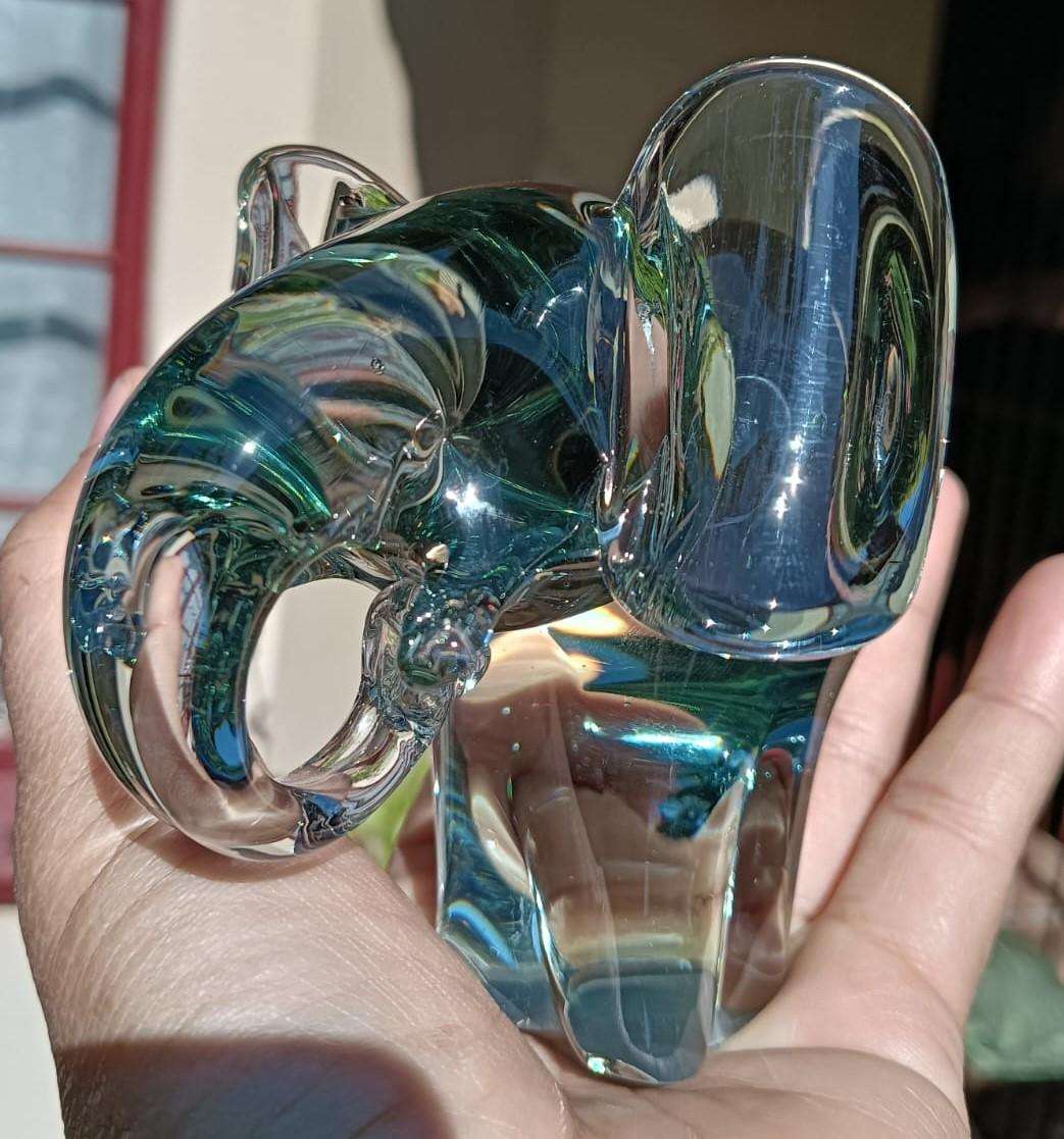 Ngwenya Glass Elephant with Trunk Curled in Feeding Motion Large 9cm High 0.5kg