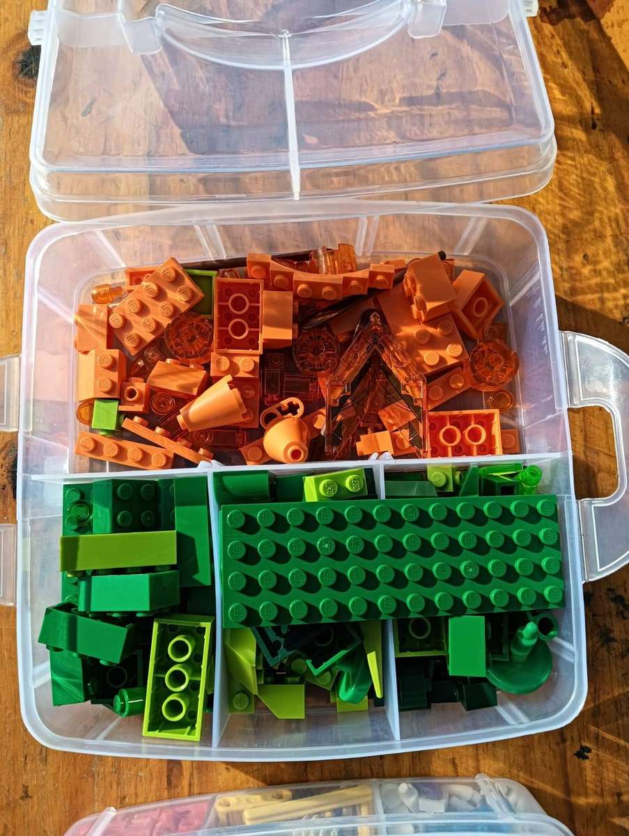 Lego 2.7kg Batch Colour Organised into Nice Plastic Containers with some Associated Booklets