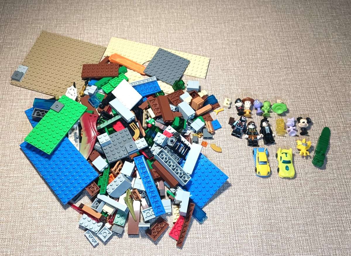 Original Lego Batch 0.5kg - 3 Minifigures - Prof Filius Flitwick Harry Potter - Disney Woody Bobble