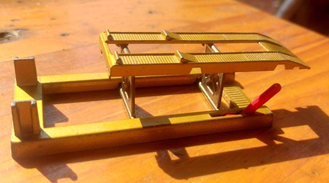 Rare Lesney Matchbox 1970 A1 Service Ramp Accessory - Lever Needs Repair
