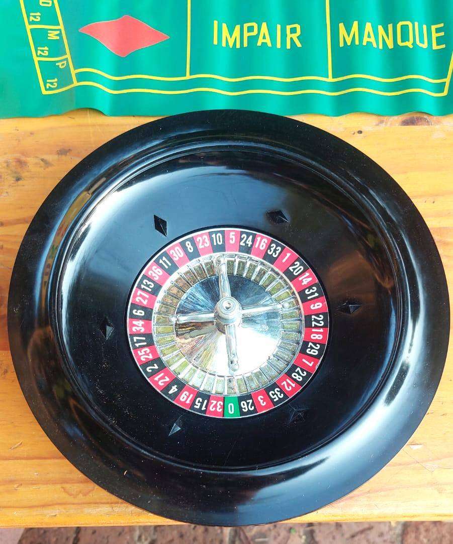 Vintage 1968 Merit Portable Roulette Game Complete  Have The Fun of a Casino in Your Home