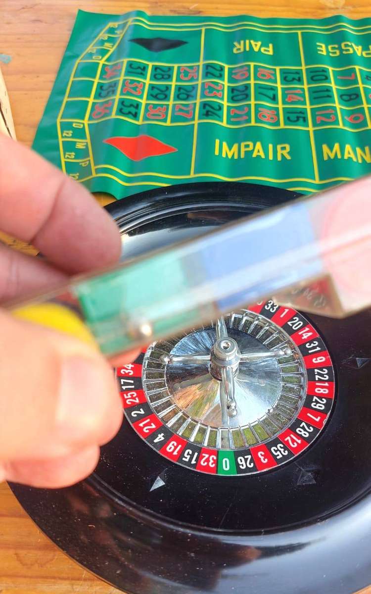 Vintage 1968 Merit Portable Roulette Game Complete  Have The Fun of a Casino in Your Home