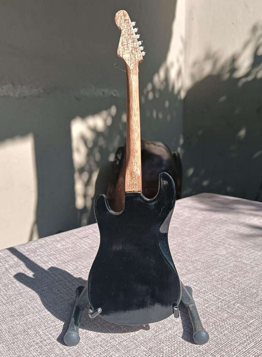 Miniature Mick Jagger Guitar Ornament  Highly Detailed with Stand