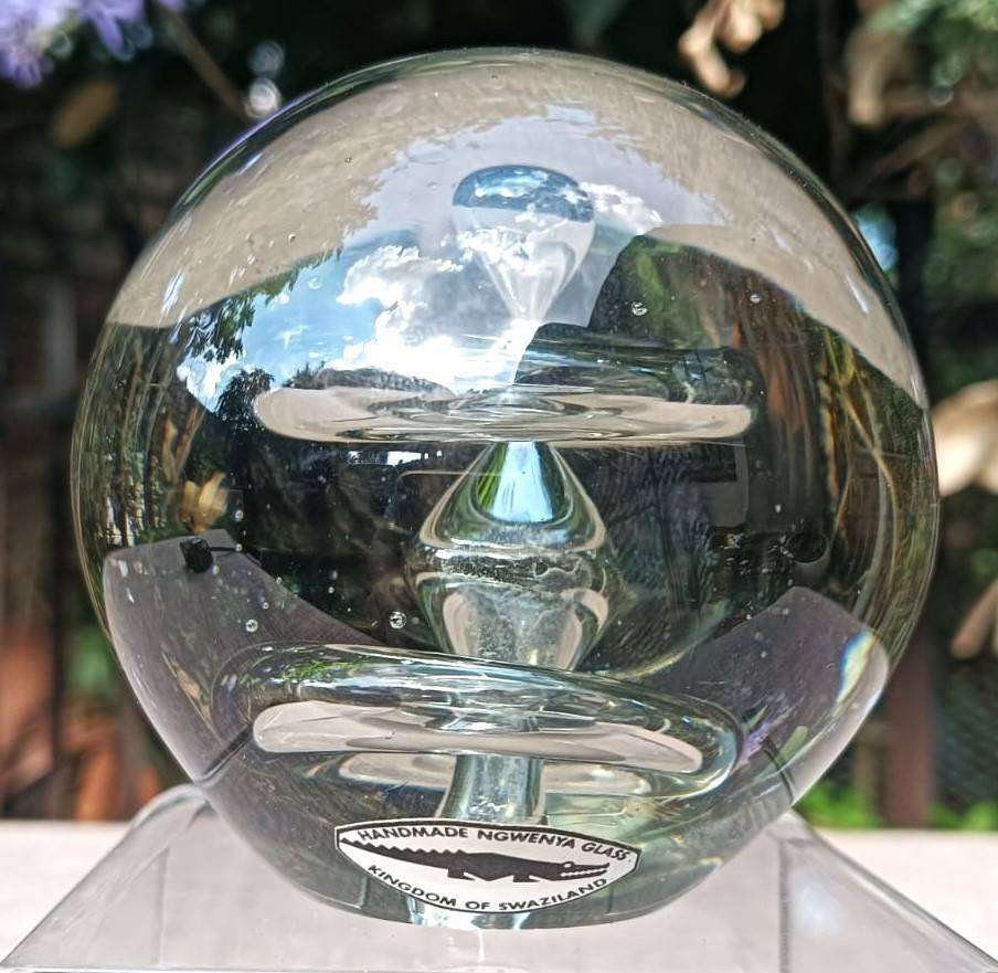 Captivating Ngwenya Suspended Controlled Bubbles Art Glass Paperweight In Good Condition