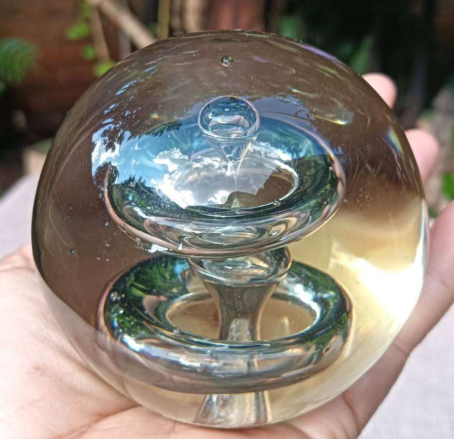 Captivating Ngwenya Suspended Controlled Bubbles Art Glass Paperweight In Good Condition