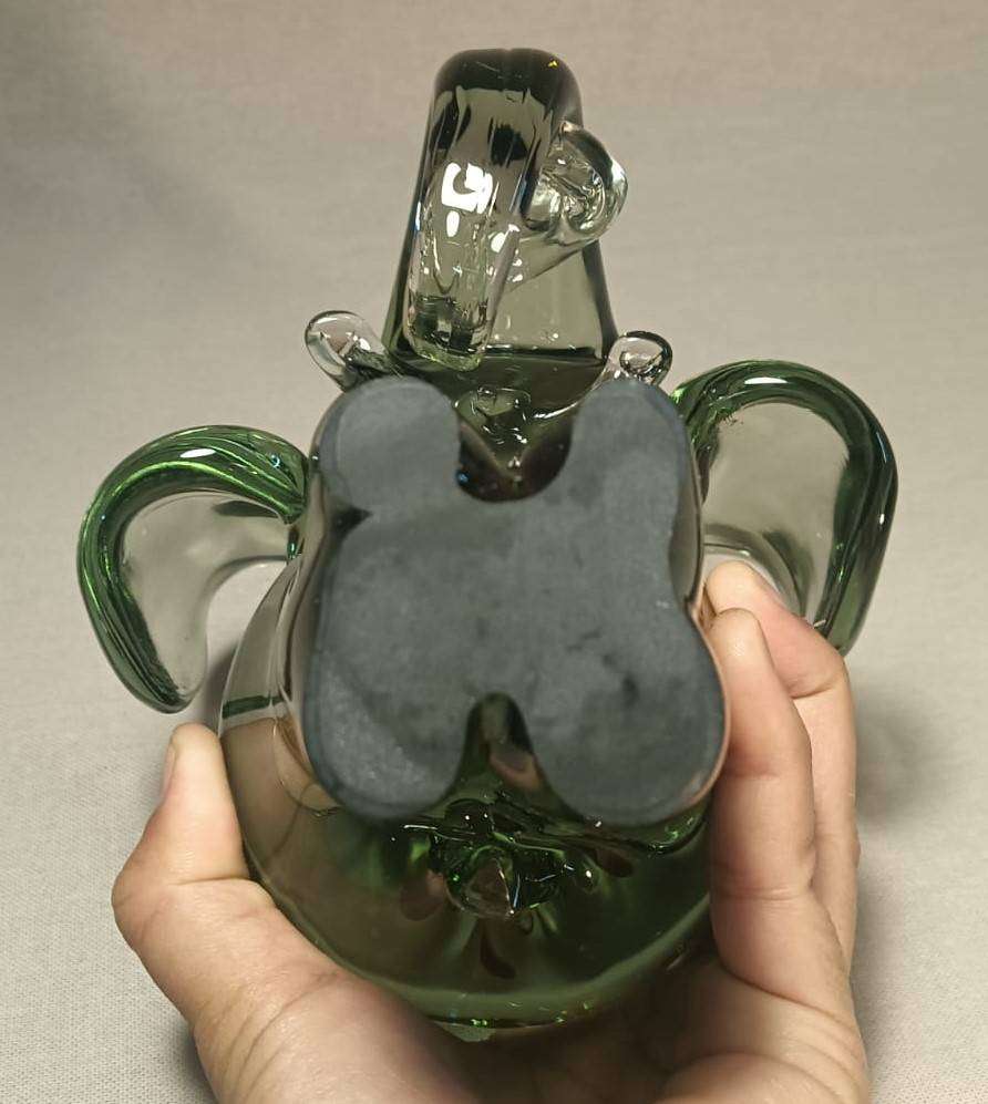 Huge (16cm High) and Heavy (2.18kg!) Ngwenya Art Glass Elephant In Good Condition