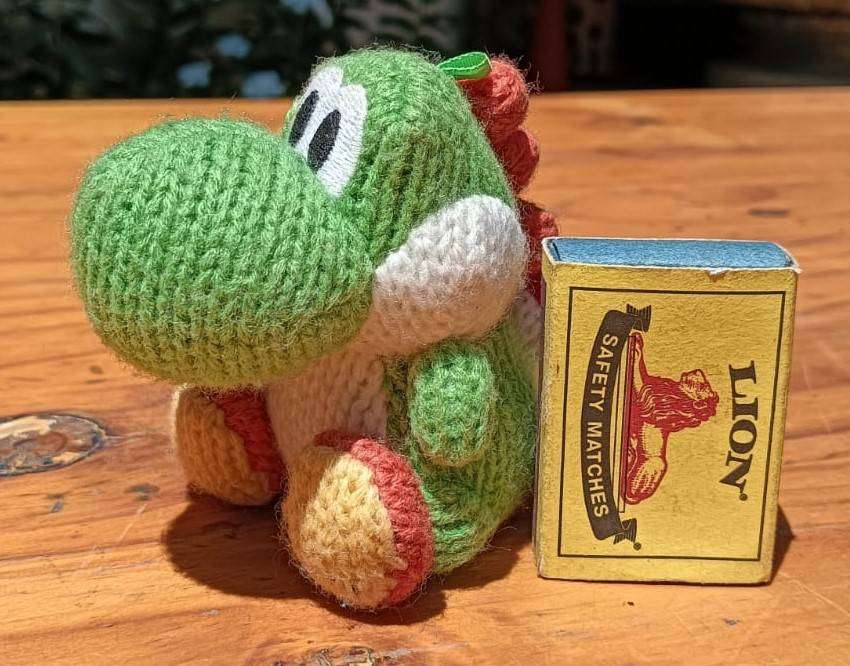 Cutest Nintendo Green Yarn Yoshi Amiibo (interactive robot buddy) Figure  2015 Discontinued Collect
