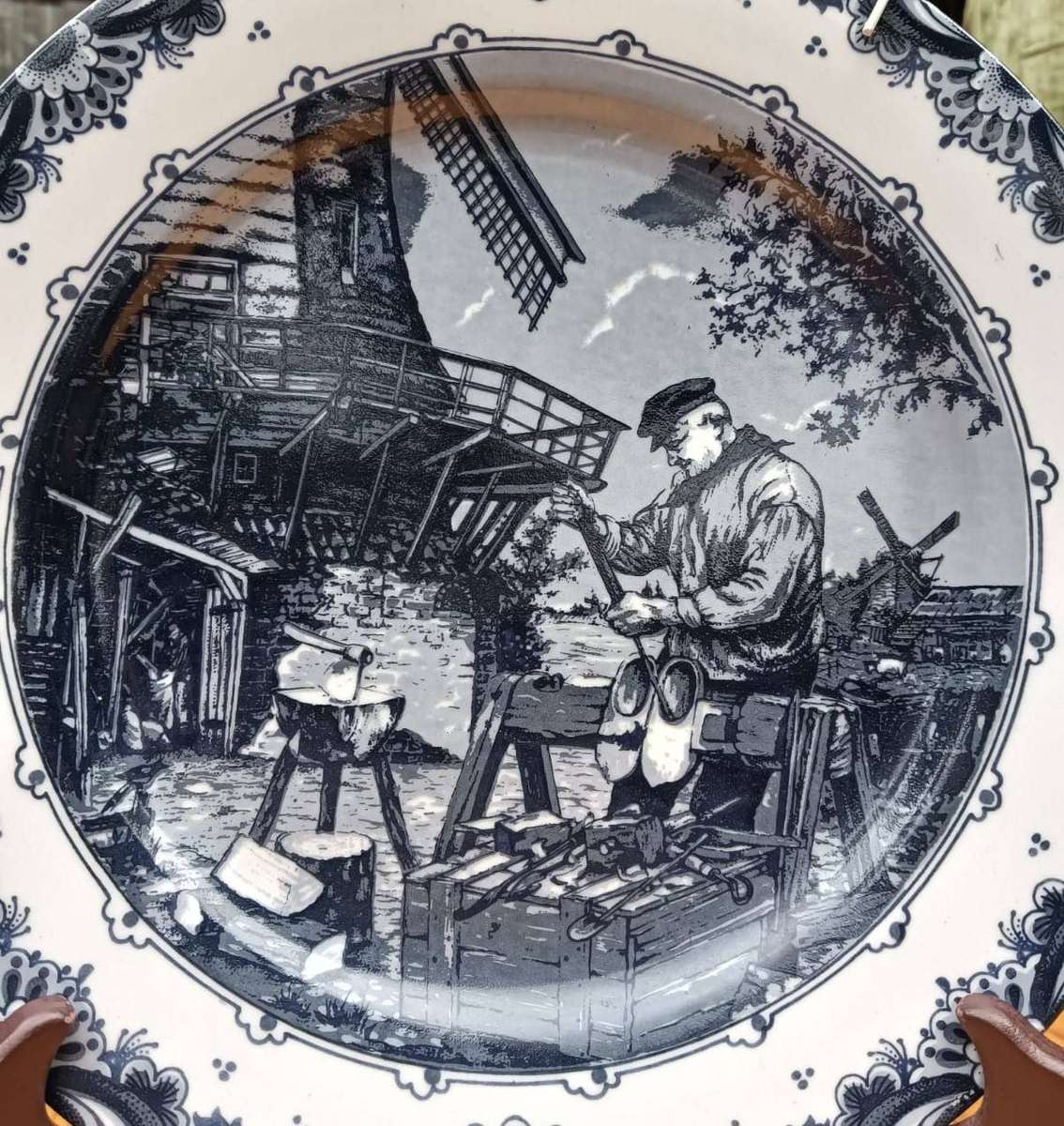 Delft Holland Oude Molen Fabriek Dutch Old Clog Maker Plate Special Limited Edition 25cm Diam