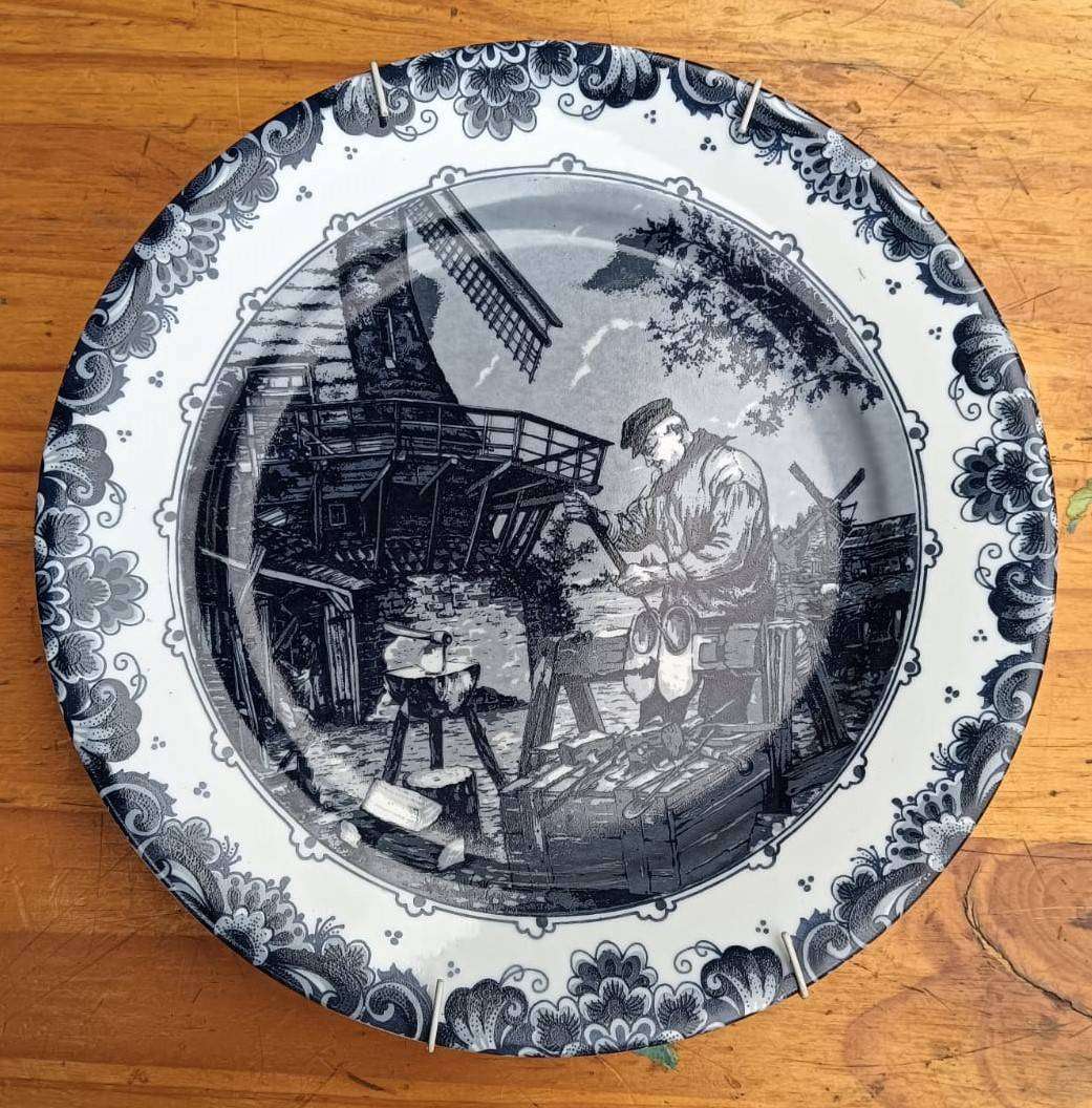 Delft Holland Oude Molen Fabriek Dutch Old Clog Maker Plate Special Limited Edition 25cm Diam
