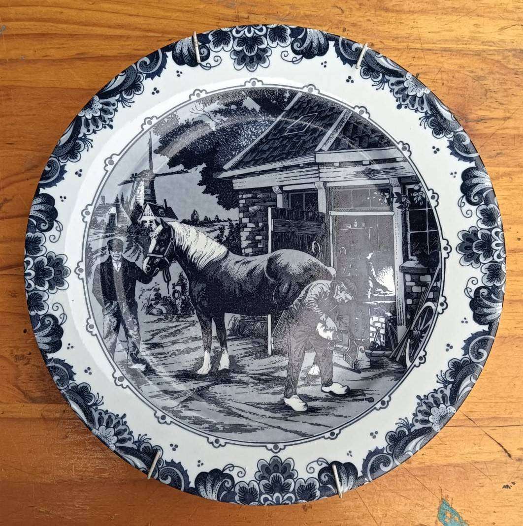 Delft Holland Oude Molen Fabriek Dutch Village Blacksmith Plate Special Limited Edition Bracket In