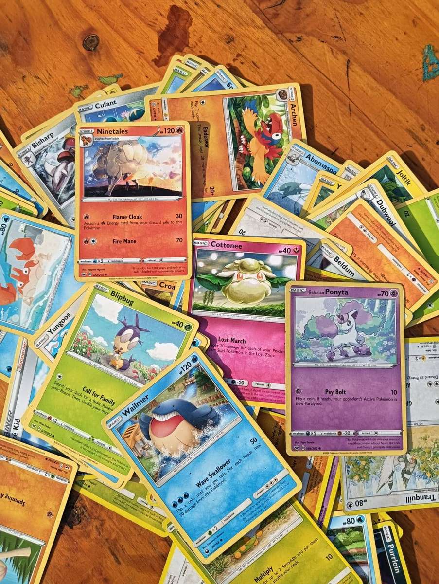 LARGE GROUP OF 77 ORIGINAL POKEMON CARDS - 2017 2018 2019 2020 Exspansion Packs
