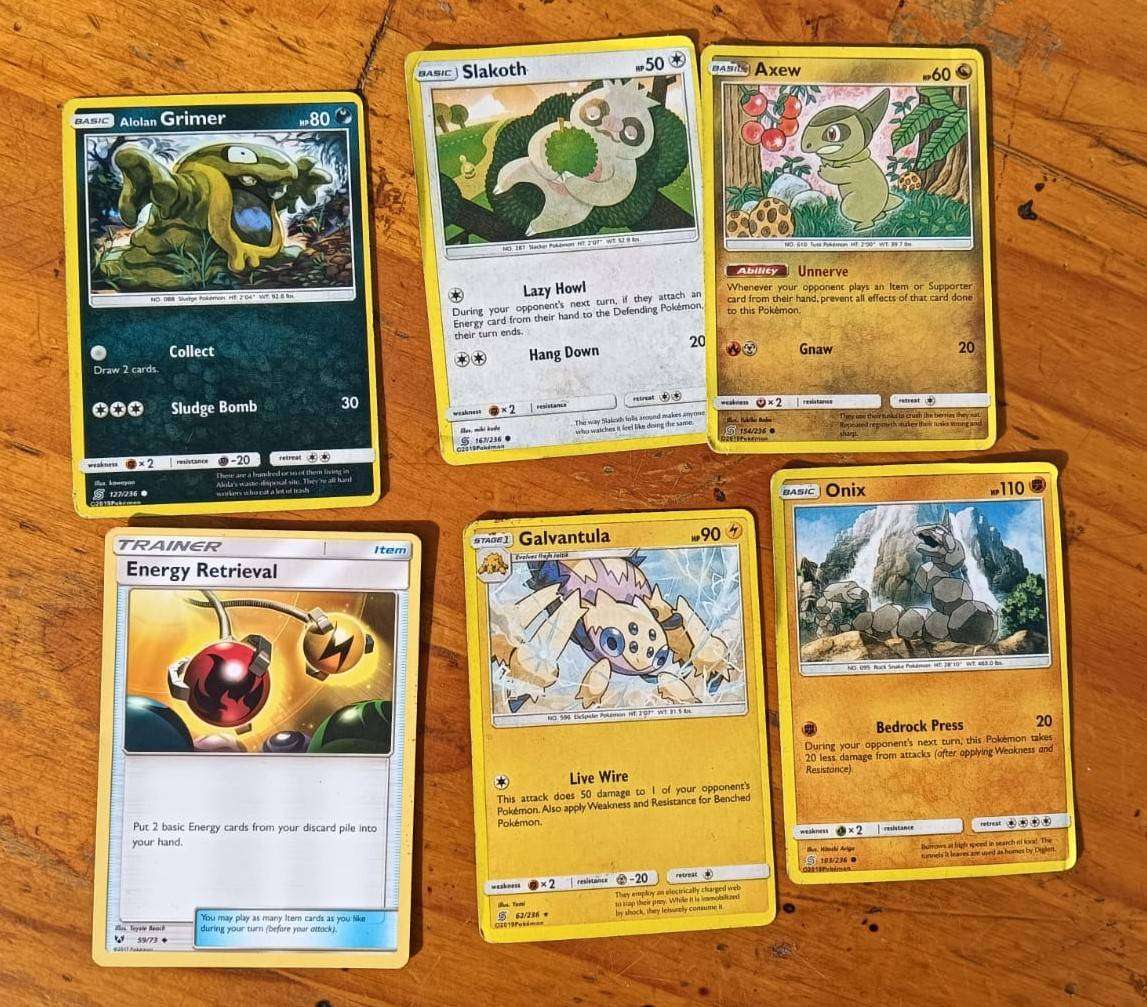 LARGE GROUP OF 77 ORIGINAL POKEMON CARDS - 2017 2018 2019 2020 Exspansion Packs