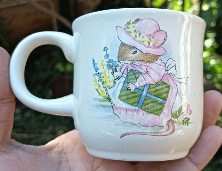Mousykins Poole Pottery Mom and Baby with Balloon Mug Circa 1960s