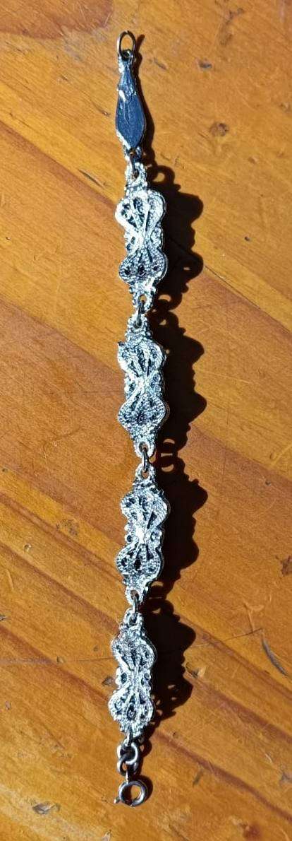 Vintage Silver Red Coral Filigree Bracelet Marked Sterling on Jump Ring Weight 19.56g