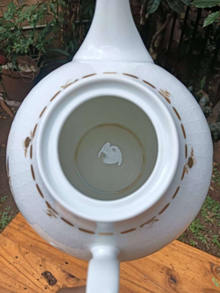 Bjorn Wiinblad Design! Rosenthal Bavaria Germany 1960s Romance Gold Teapot In very good Condition