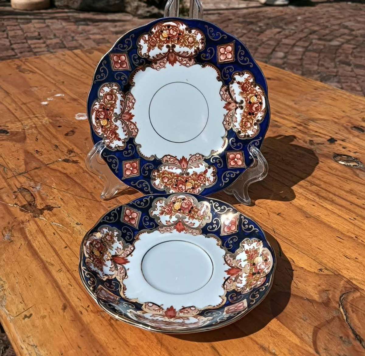 Royal Albert 1970s Heirloom Pattern Trio - 22 Carat Gold Trim  Avon Shape