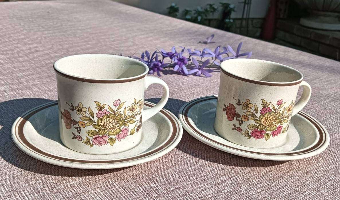 Two Royal Doulton 1970s Lambethware Gaiety Pattern Stoneware Coffee Cup Duos