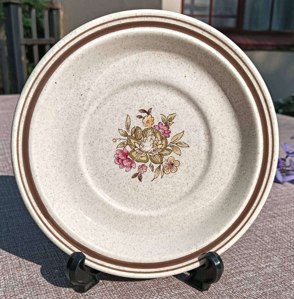 Two Royal Doulton 1970s Lambethware Gaiety Pattern Stoneware Coffee Cup Duos