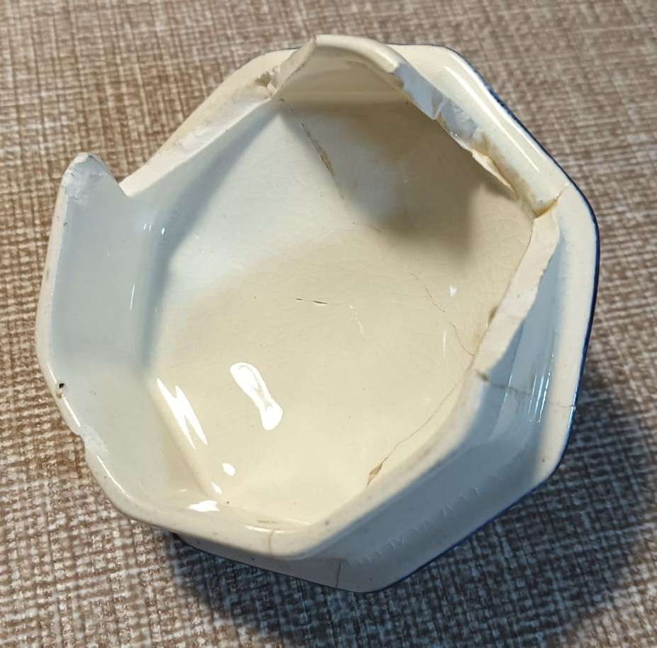 Antique 1920s Royal Doulton Blue and White Norfolk Pattern Hexagonal Shaped Teapot  Damaged Inside