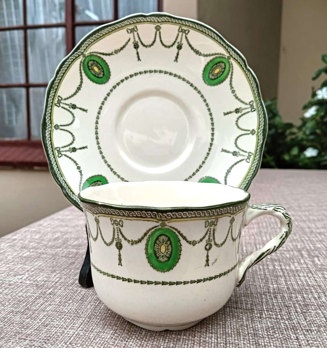 ROYAL DOULTON OLD COUNTESS PATTERN D2802 SOUP CUP CIRCA 1930-1960 HARD TO FIND