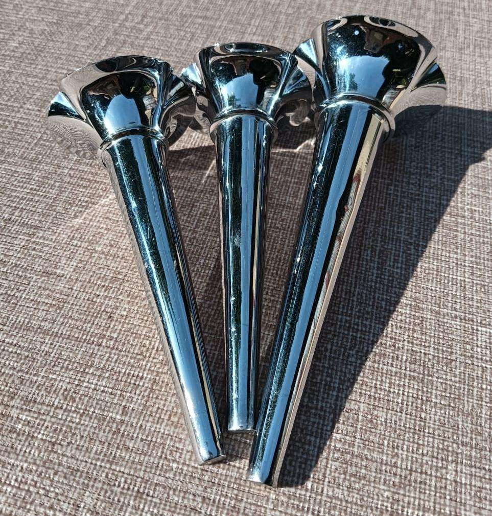 Vintage 3 Horn Floral Silverplated Epergne Dining Table Centerpiece In Good Condition