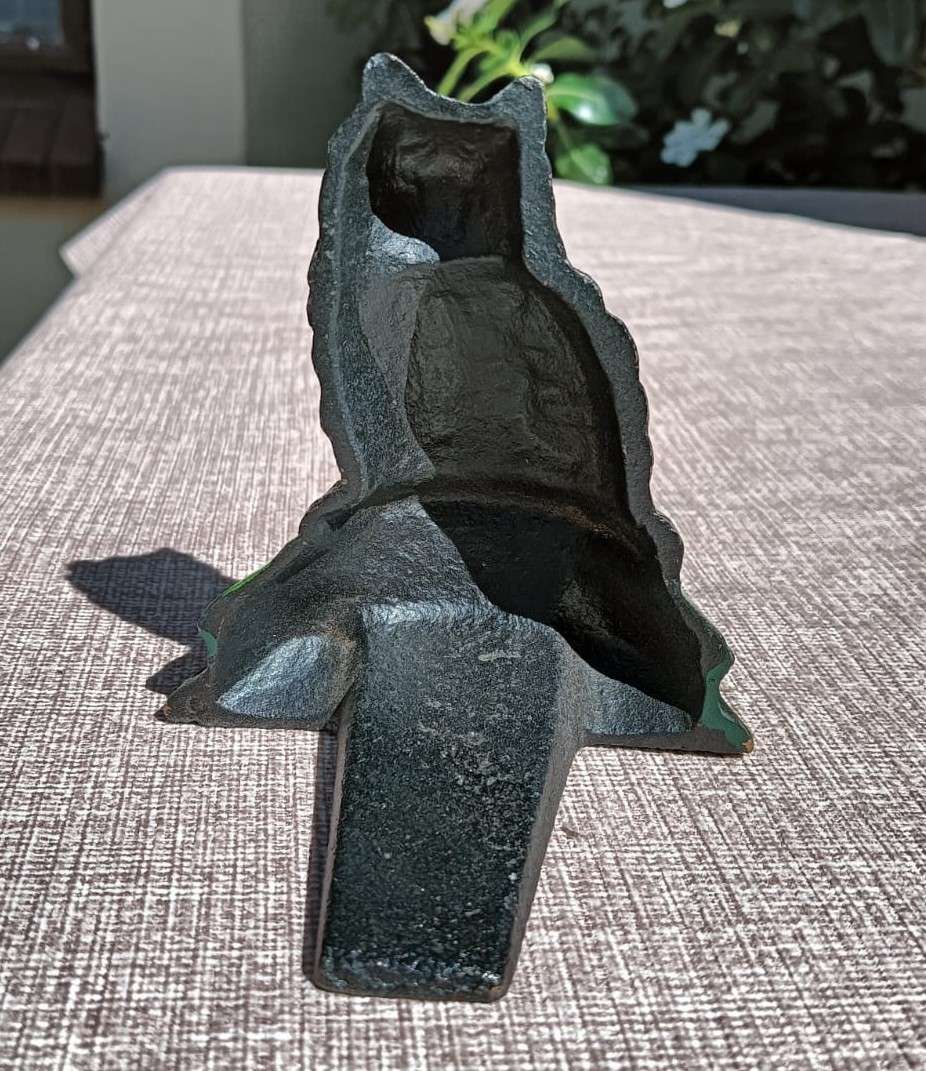 Beautiful Hand Painted Black Cat Cast Iron Door Stop Small 11cm High