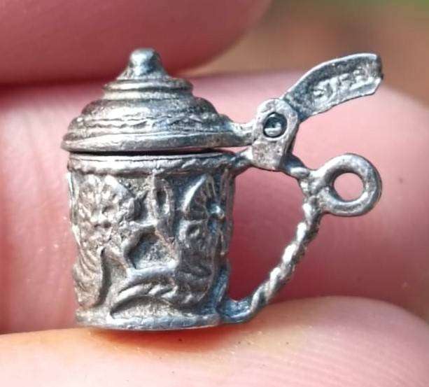 Sterling Silver Tankard Charm with Opening Lid Weight 2.14g