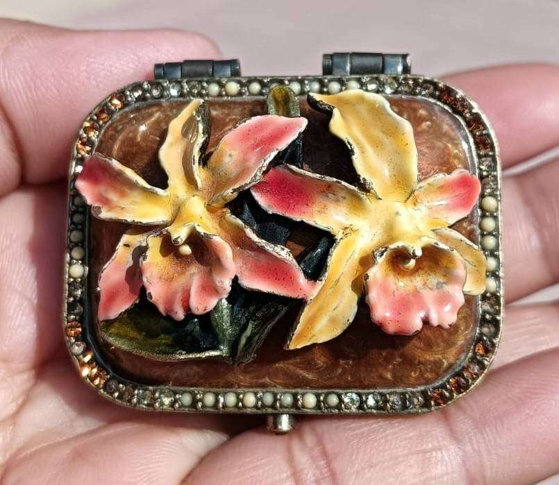 Superb Antique Cloisonne Lidded Pill Box with Enamelled Brass Flowers in Relief