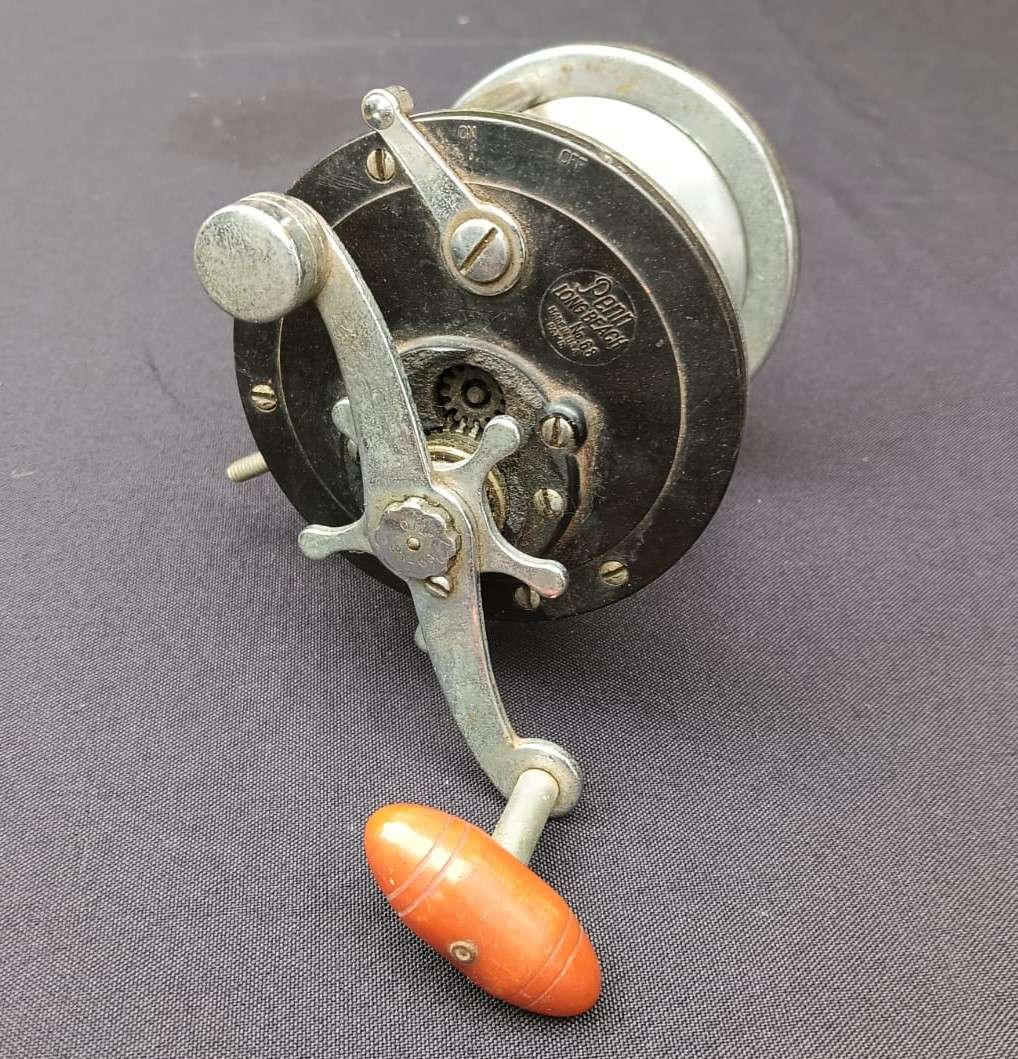Vintage 1960s Penn No 68 Long Beach Metal Fishing Reel for Salt Water and Light Game Fishing